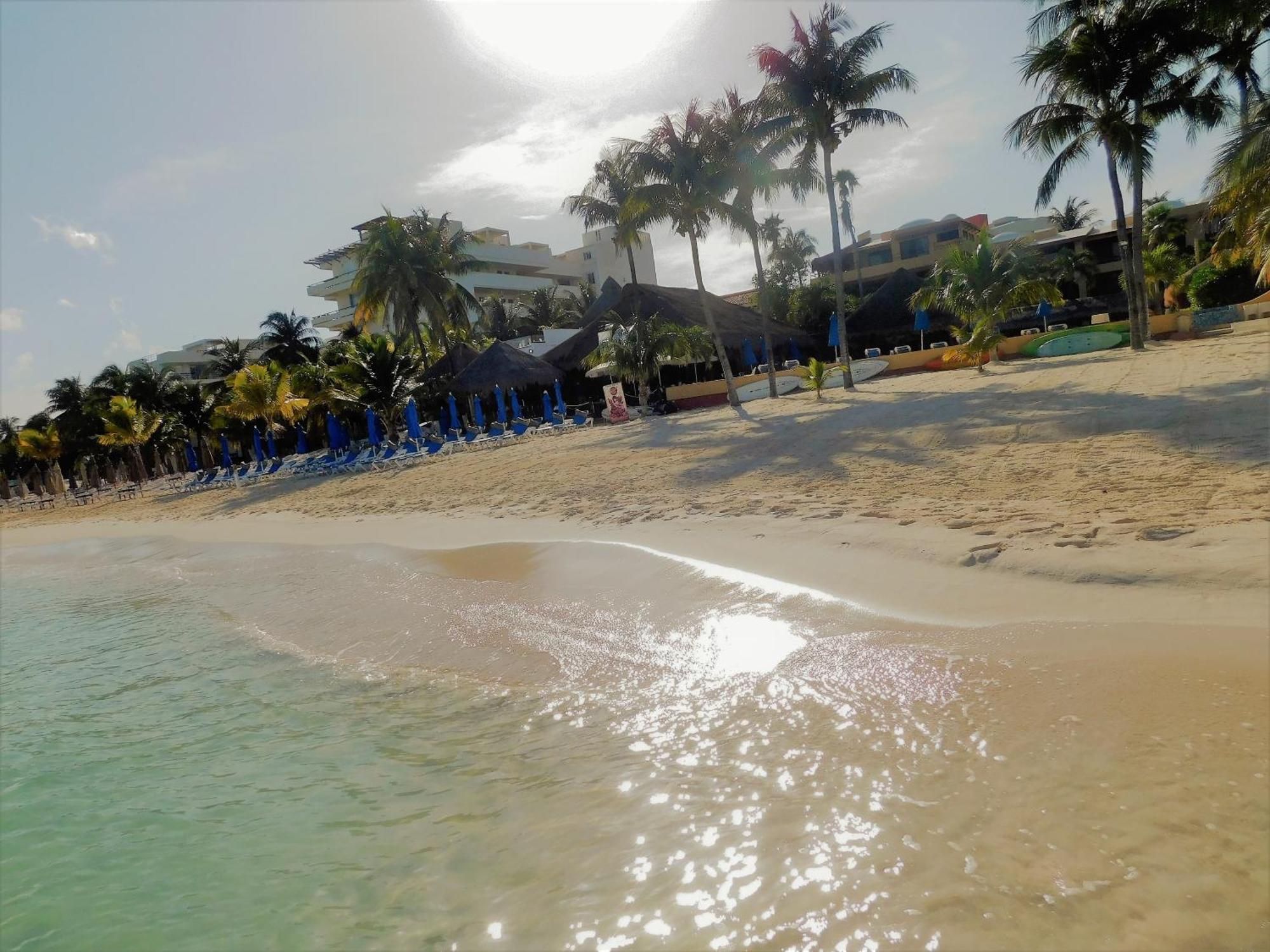 Nautibeach Beach Front Condos In North Beach Isla Mujeres Exteriér fotografie