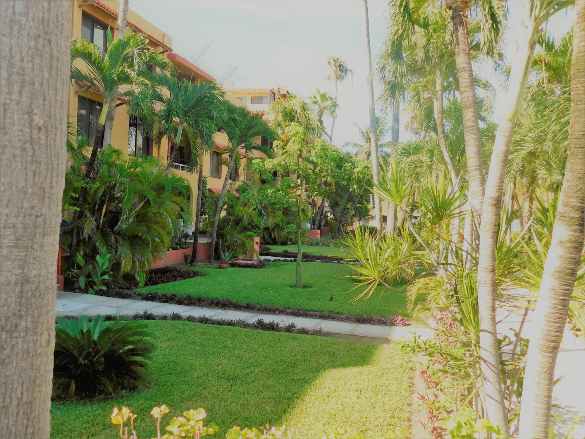 Nautibeach Beach Front Condos In North Beach Isla Mujeres Exteriér fotografie