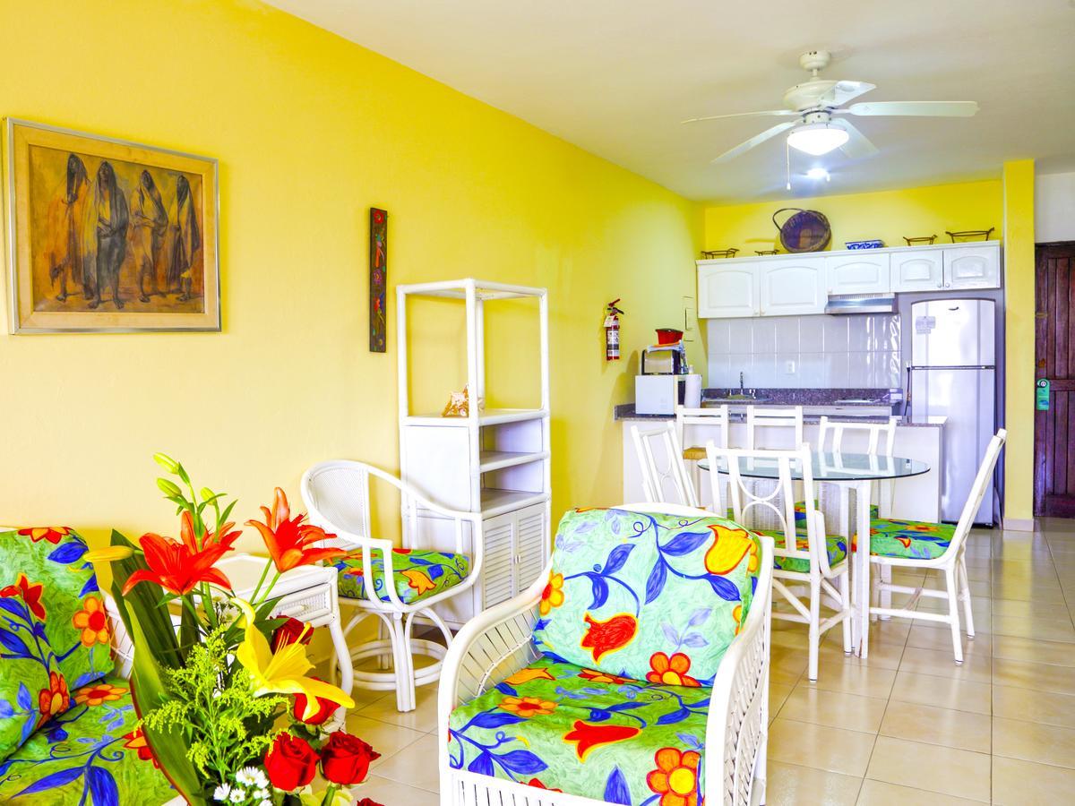 Nautibeach Beach Front Condos In North Beach Isla Mujeres Exteriér fotografie